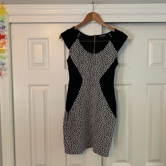 Express Black and White body-con Dress Size 2 - Picture 2 of 8